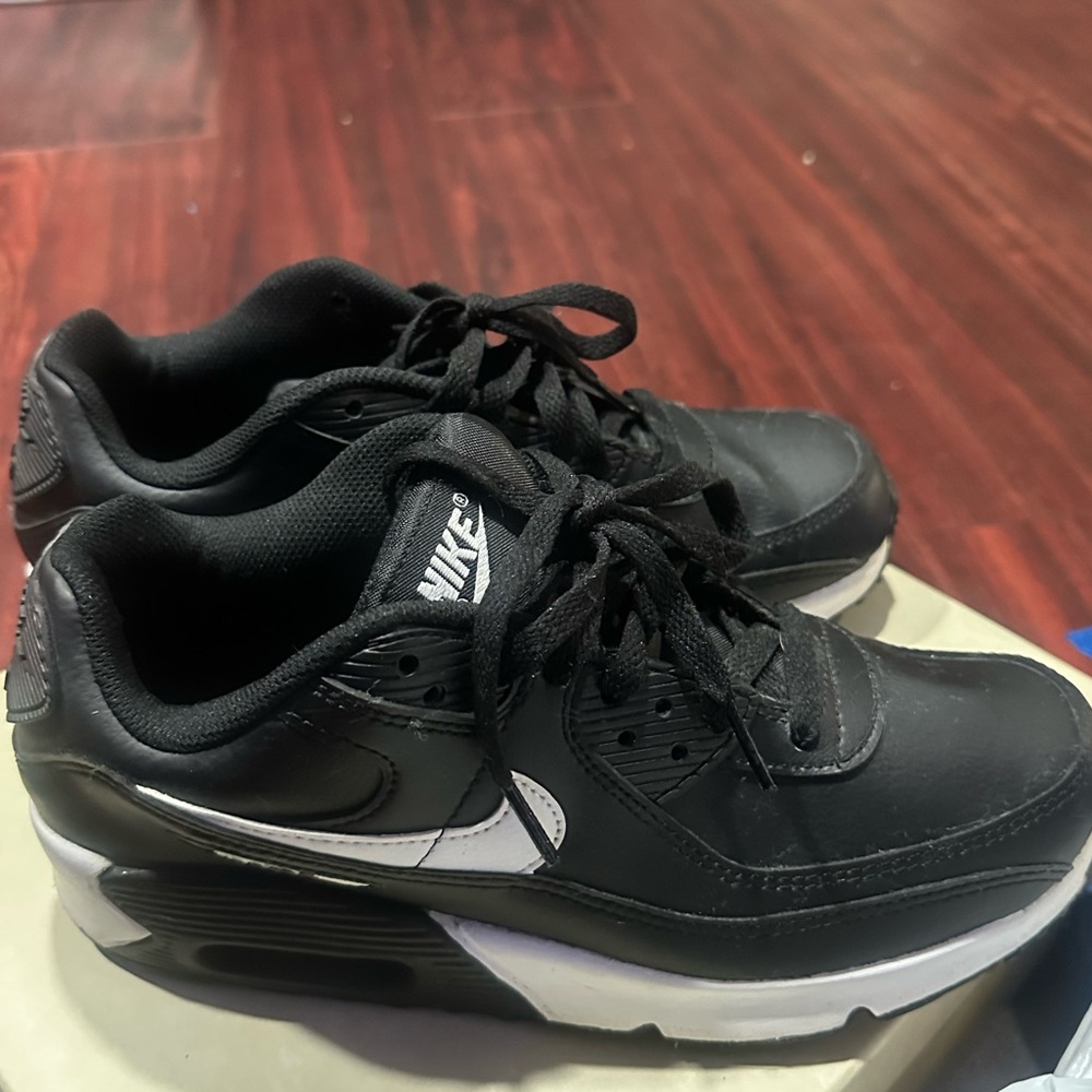 Nike Classic Black and White Athletic Shoes